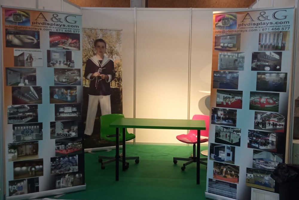 stand 11